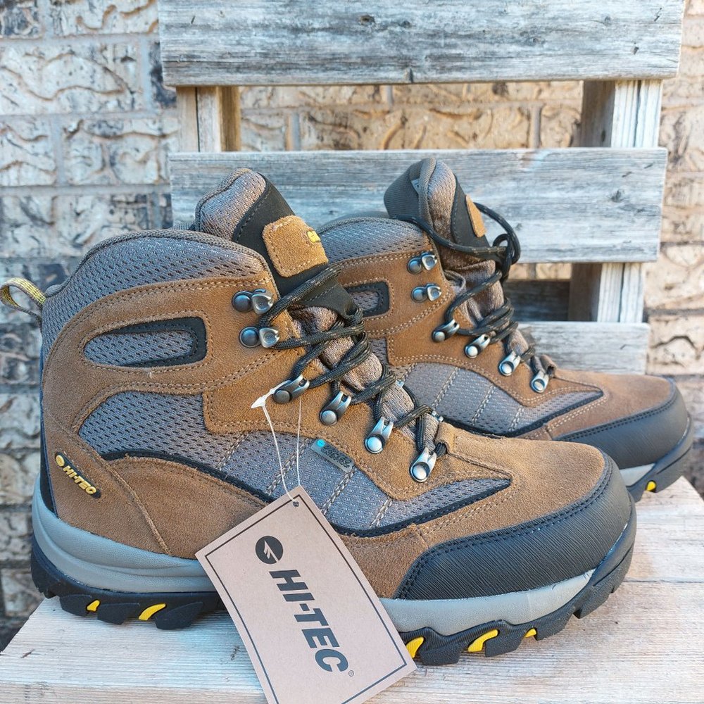 NIB Men's Hi-Tec Size 10 Skamania Waterproof Shoes BRN/GOLD